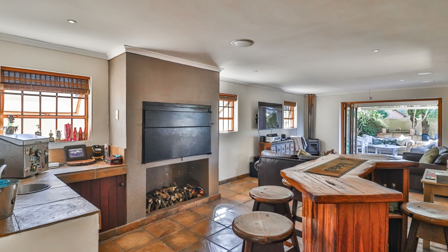 5 Bedroom Property for Sale in Miramar Eastern Cape